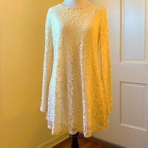 Cream Colored Lace Bell Sleeve Dress; Size Small